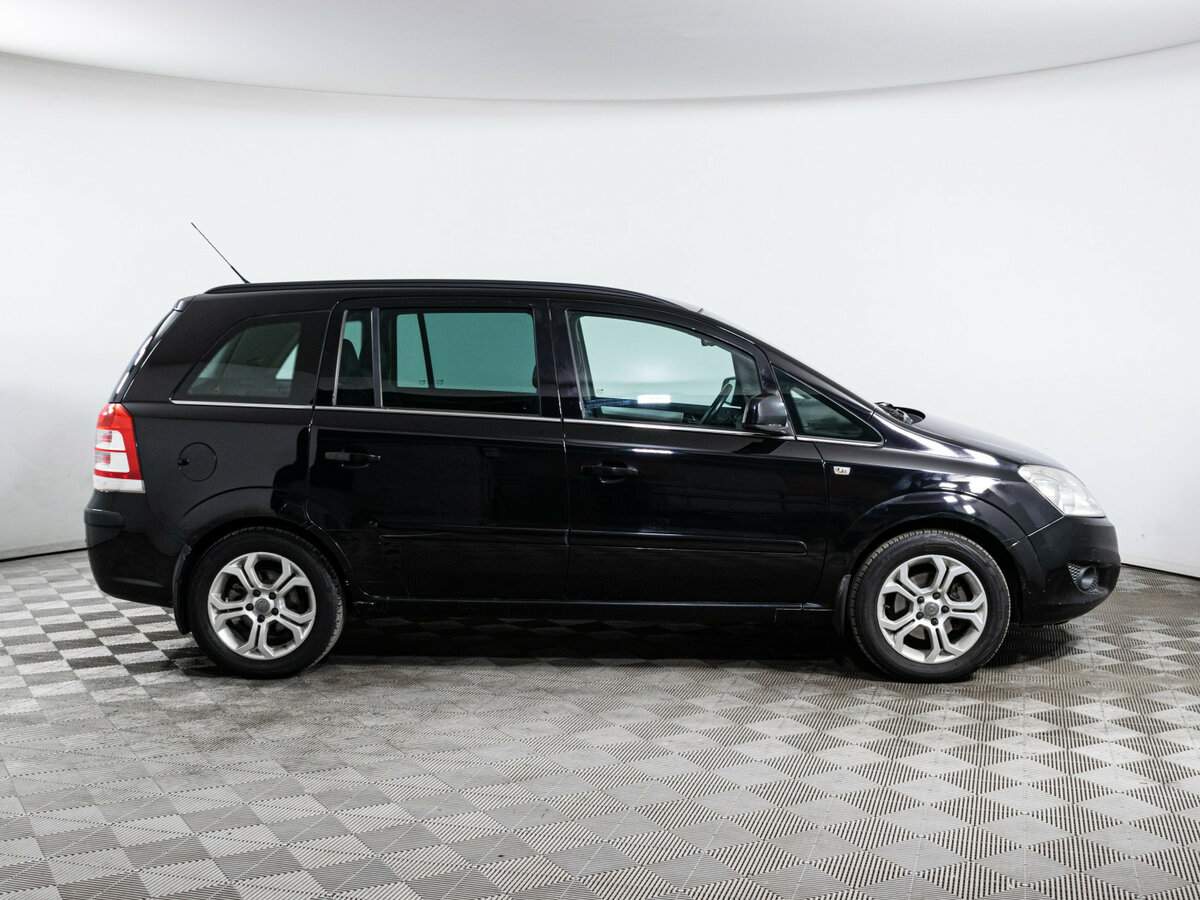 Opel Zafira 2010 года с пробегом. Фото: #3