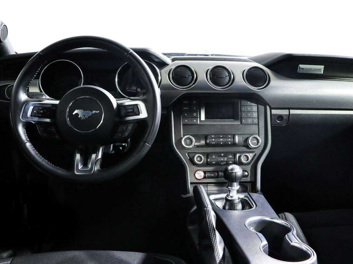 Ford Mustang 2022 года с пробегом. Фото: #11