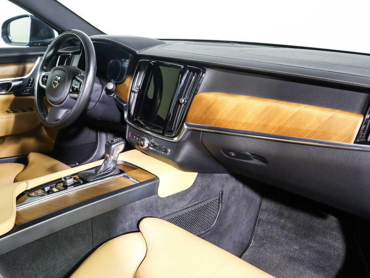 Volvo S90 2020 года с пробегом. Фото: #6