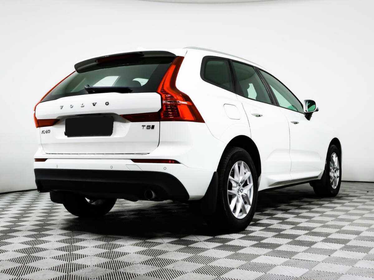Volvo XC60 2021 года с пробегом. Фото: #4