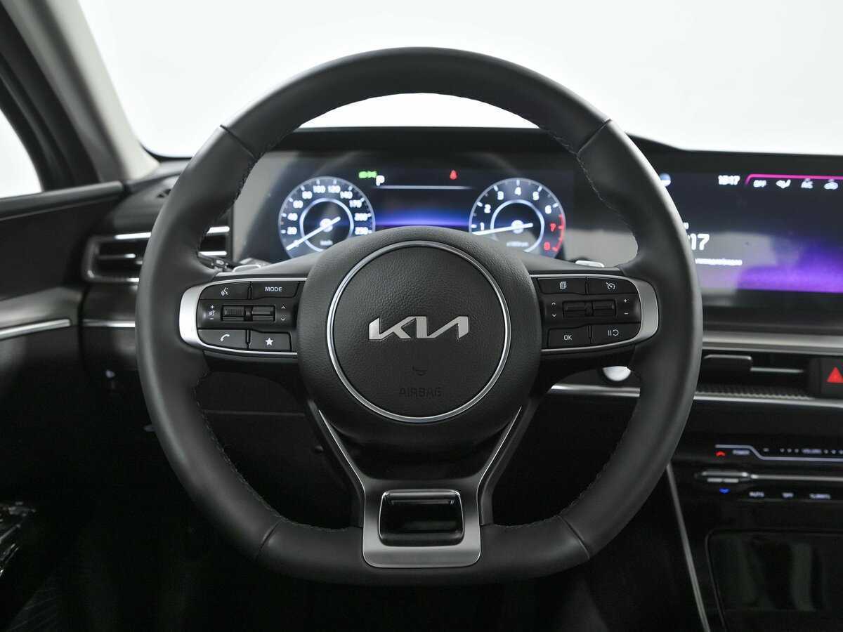 Kia K5 2024 года с пробегом. Фото: #6
