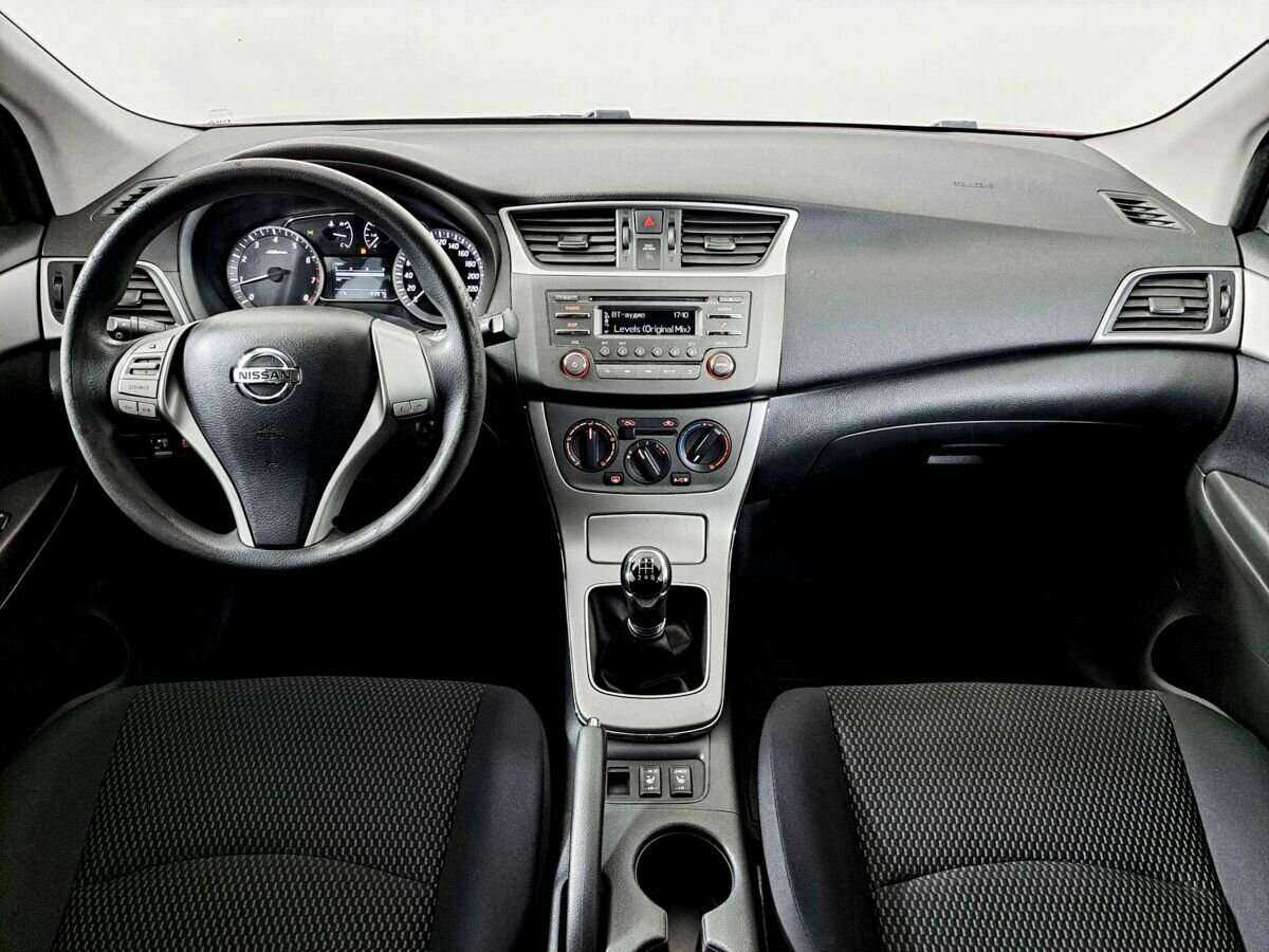 Nissan Tiida 2015 года с пробегом. Фото: #11