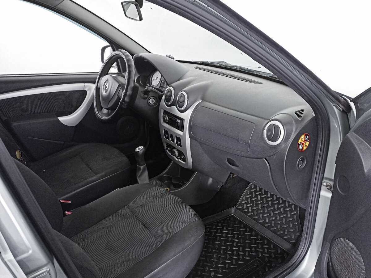 Renault Sandero 2010 года с пробегом. Фото: #7