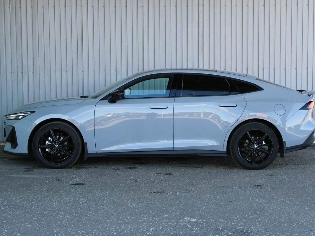 Changan UNI-V 2023 года с пробегом. Фото: #7