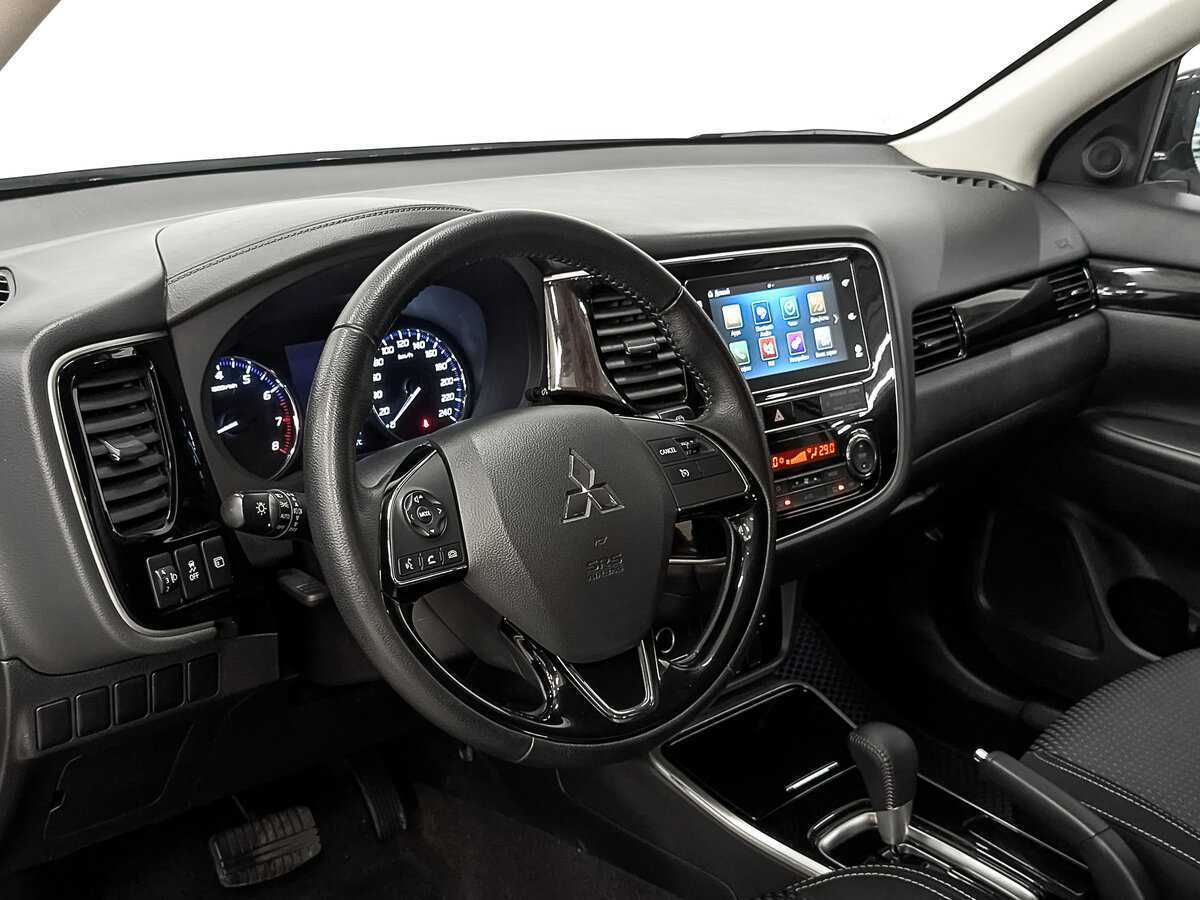 Mitsubishi Outlander 2020 года с пробегом. Фото: #14