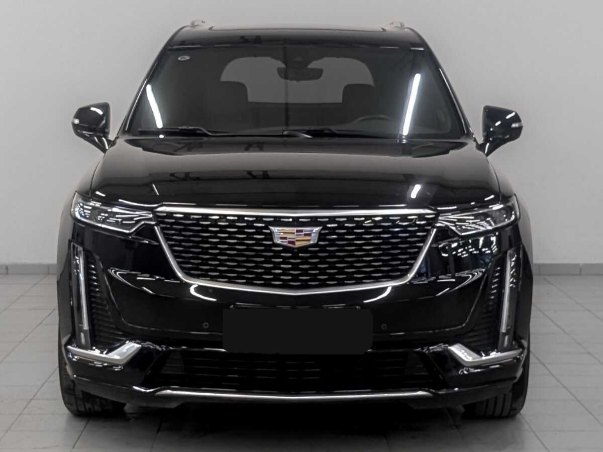 Cadillac XT6 2023 года с пробегом. Фото: #1