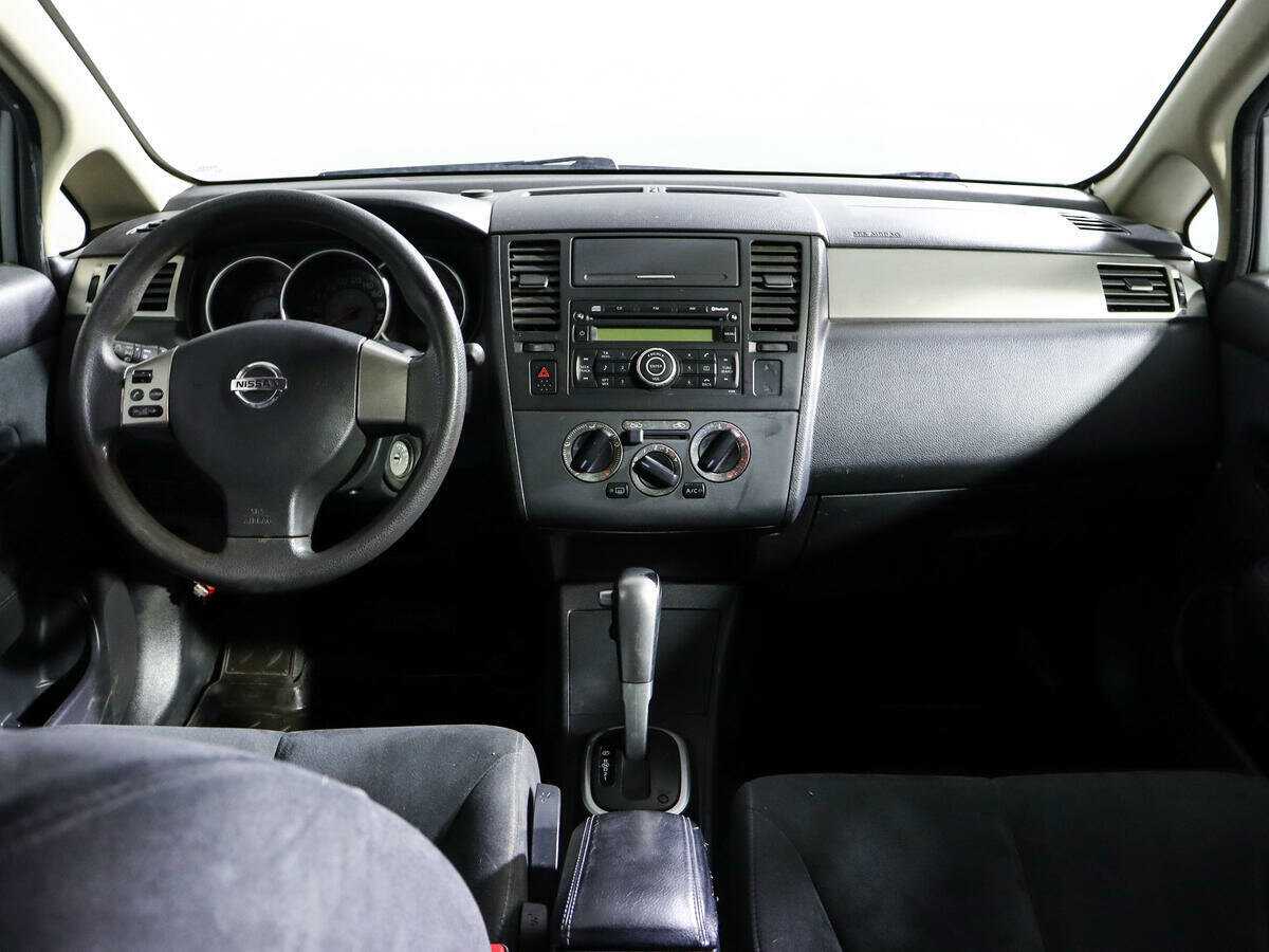Nissan Tiida 2010 года с пробегом. Фото: #9
