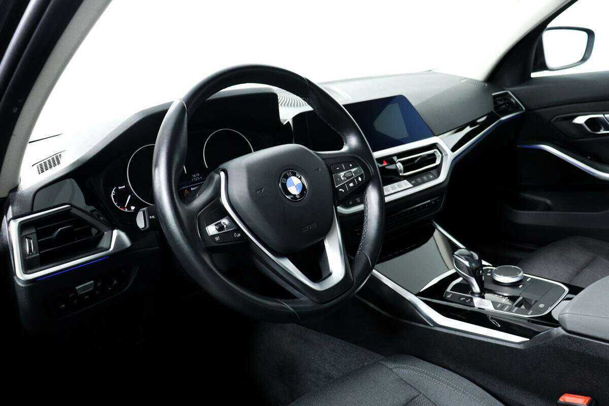 BMW 3 серии 2020 года с пробегом. Фото: #11