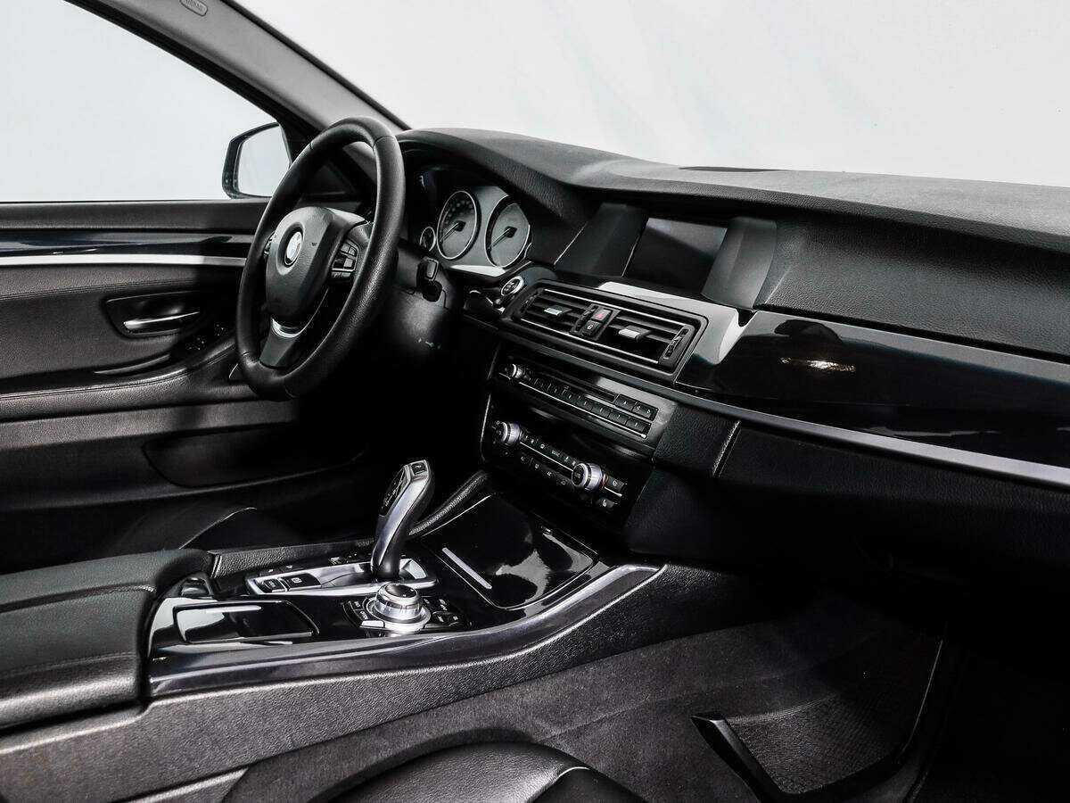 BMW 5 серии 2013 года с пробегом. Фото: #11