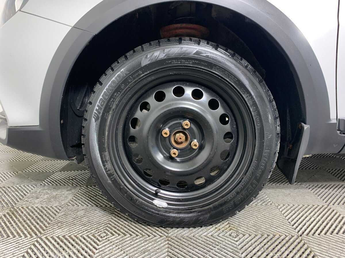 Lada (ВАЗ) Vesta 2017 года с пробегом. Фото: #8