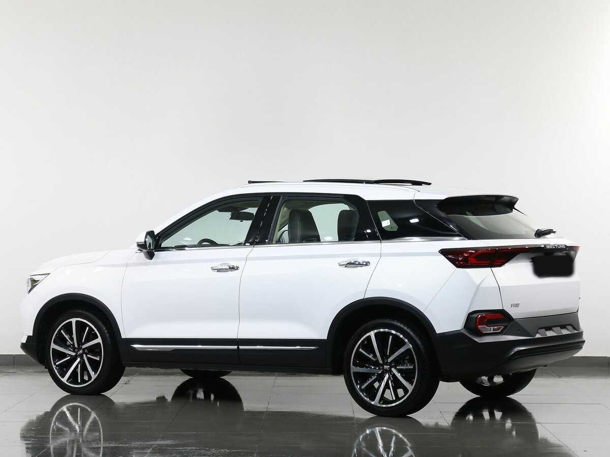 FAW Bestune T77 2023 года с пробегом. Фото: #3