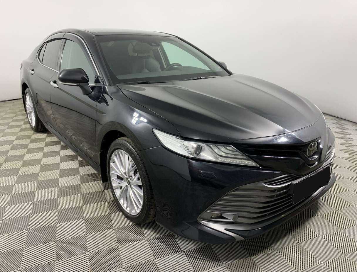 Toyota Camry 2020 года с пробегом. Фото: #1