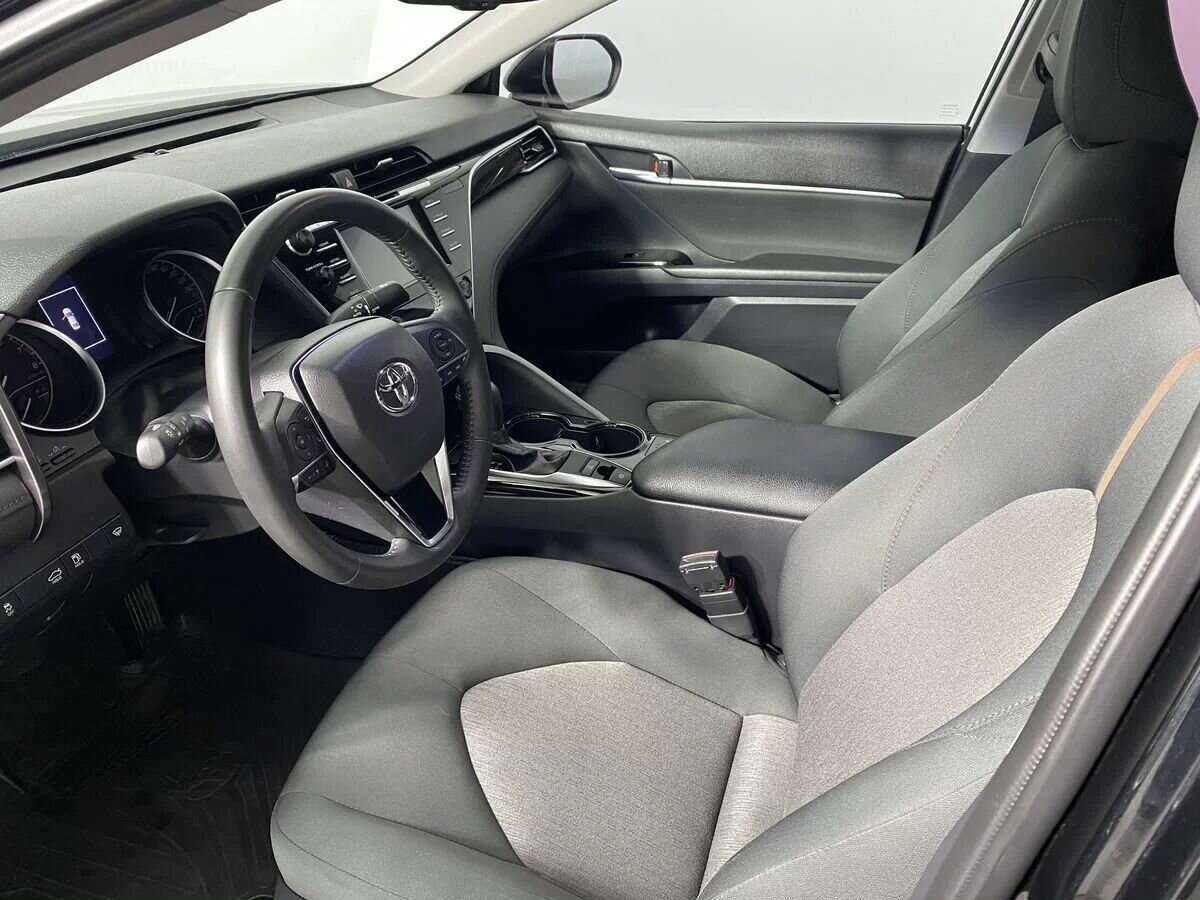 Toyota Camry 2020 года с пробегом. Фото: #7