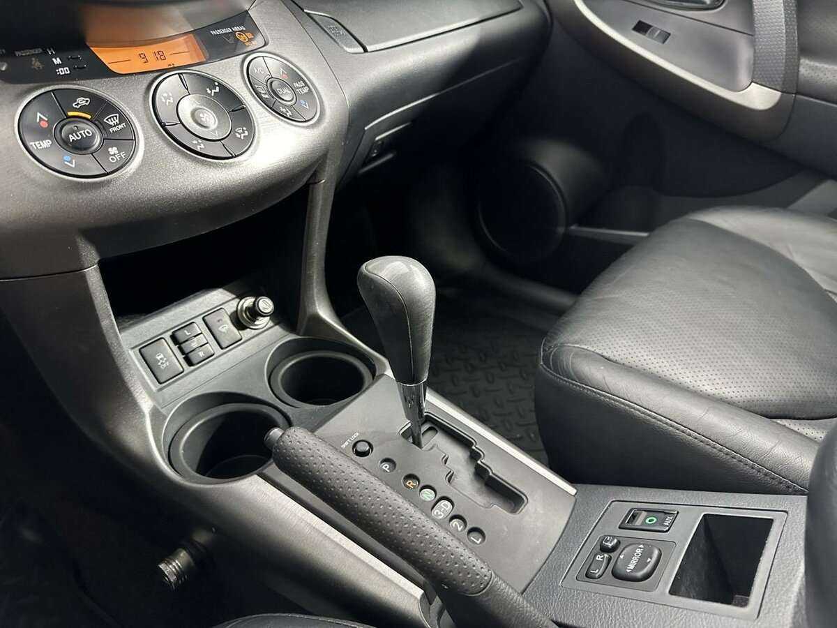 Toyota RAV4 2009 года с пробегом. Фото: #11