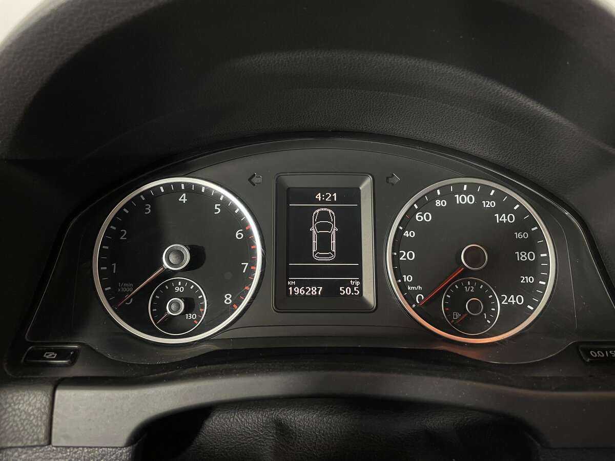 Volkswagen Tiguan 2010 года с пробегом. Фото: #10