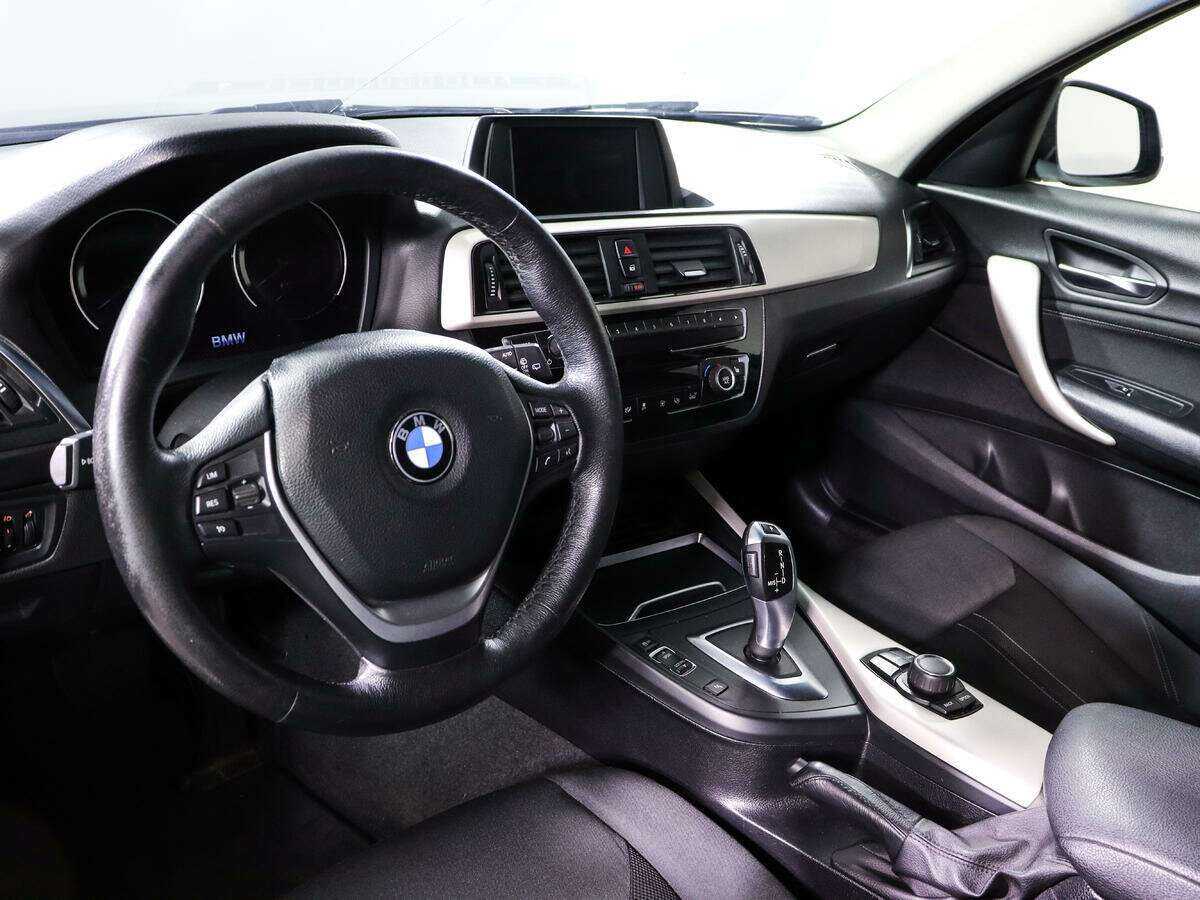 BMW 1 серии 2018 года с пробегом. Фото: #11