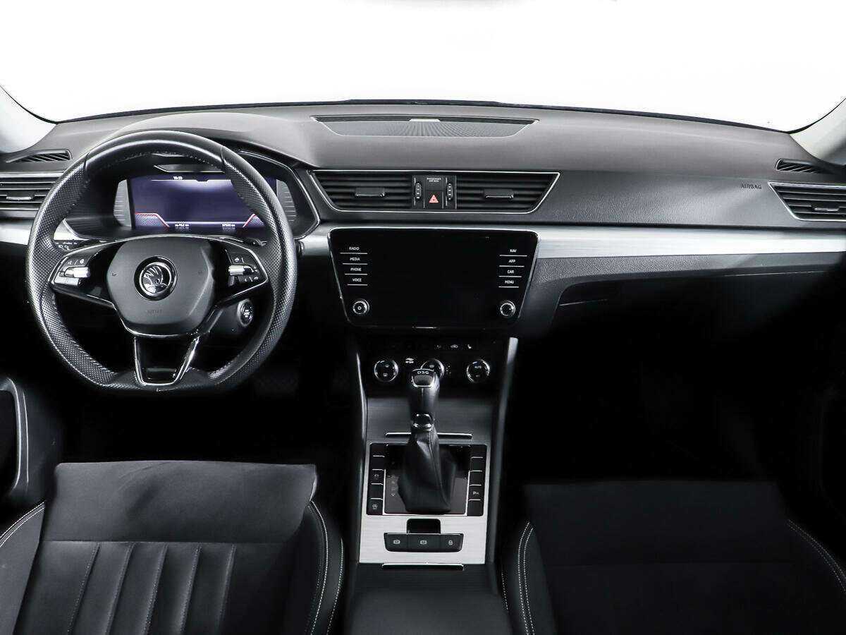 Skoda Superb 2020 года с пробегом. Фото: #10