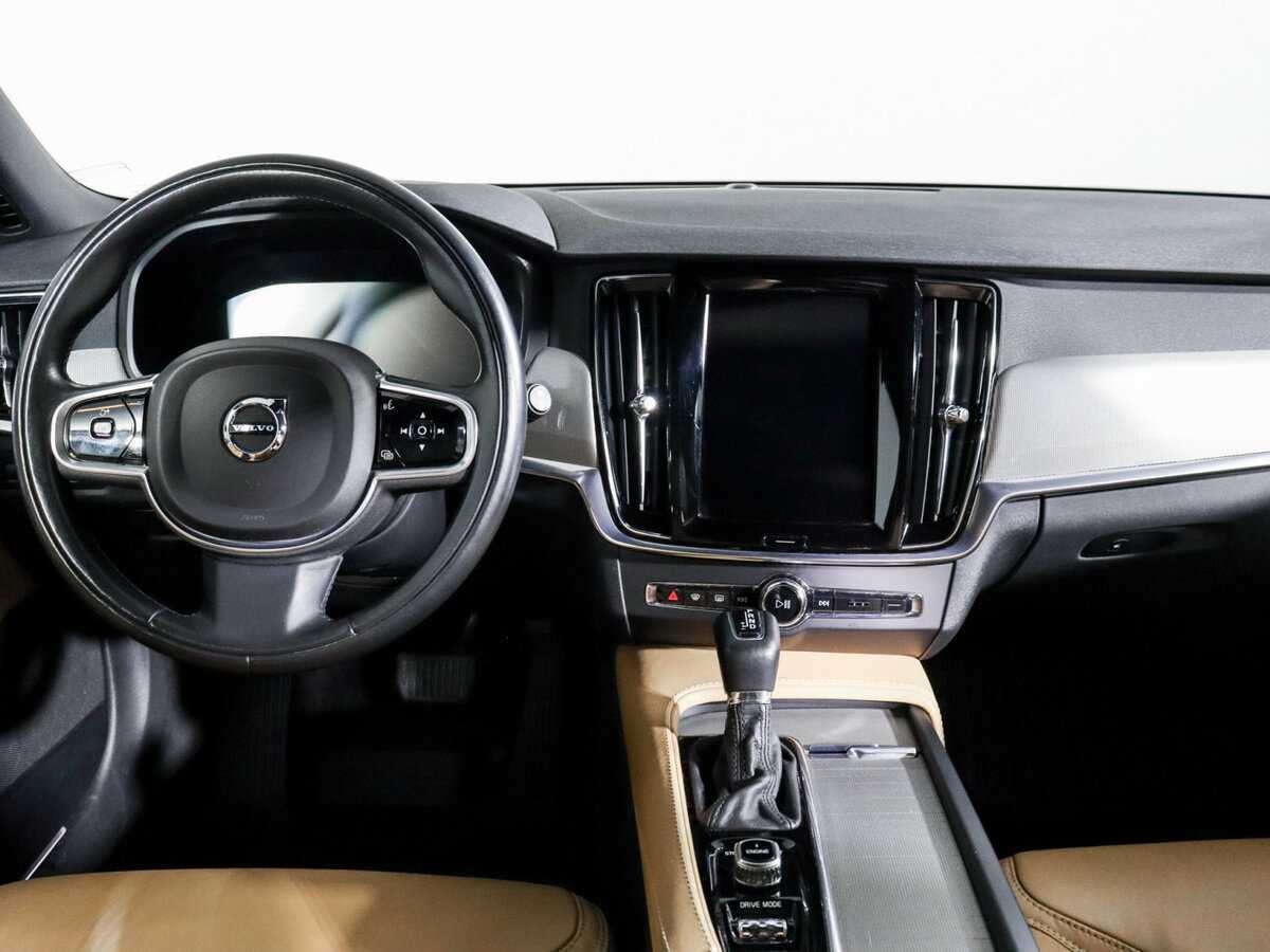Volvo V90 Cross Country 2017 года с пробегом. Фото: #8
