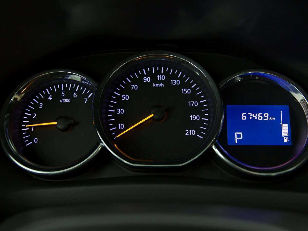 Renault Logan 2015 года с пробегом. Фото: #10