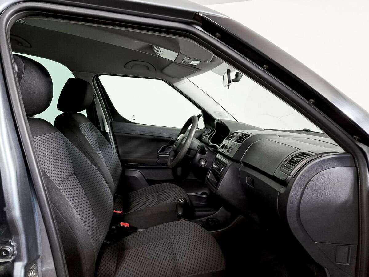 Skoda Roomster 2012 года с пробегом. Фото: #8