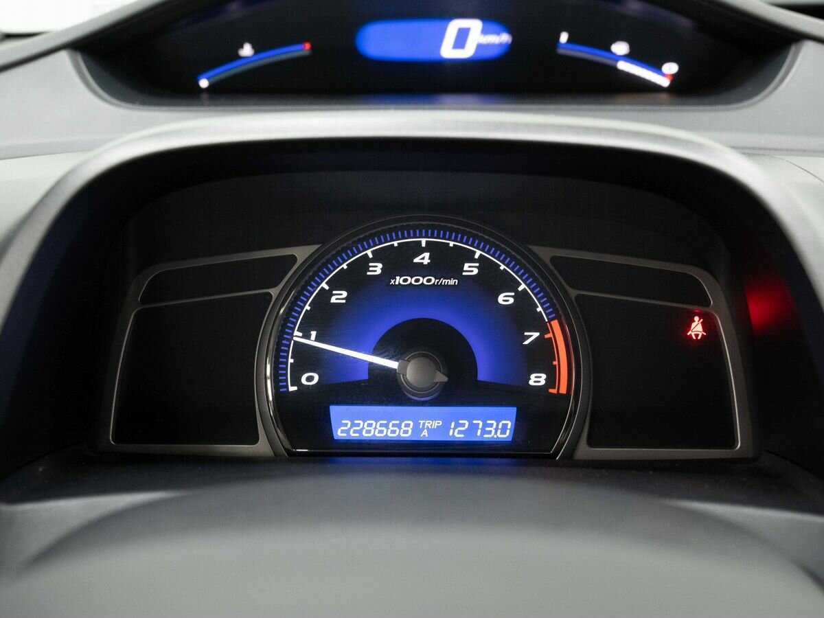 Honda Civic 2008 года с пробегом. Фото: #14
