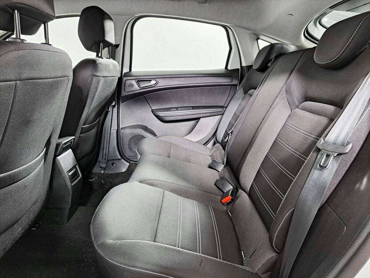 Renault Arkana 2020 года с пробегом. Фото: #7