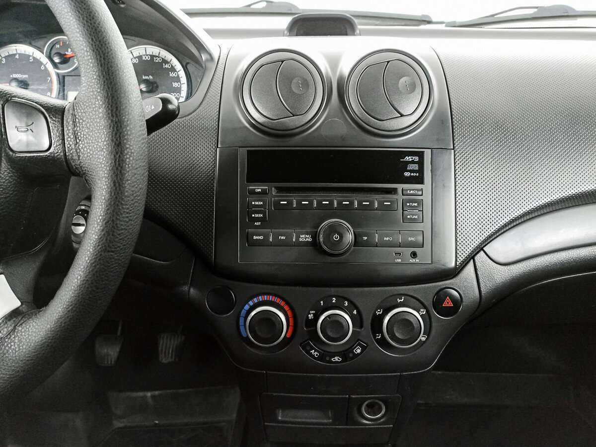 Chevrolet Aveo 2011 года с пробегом. Фото: #9