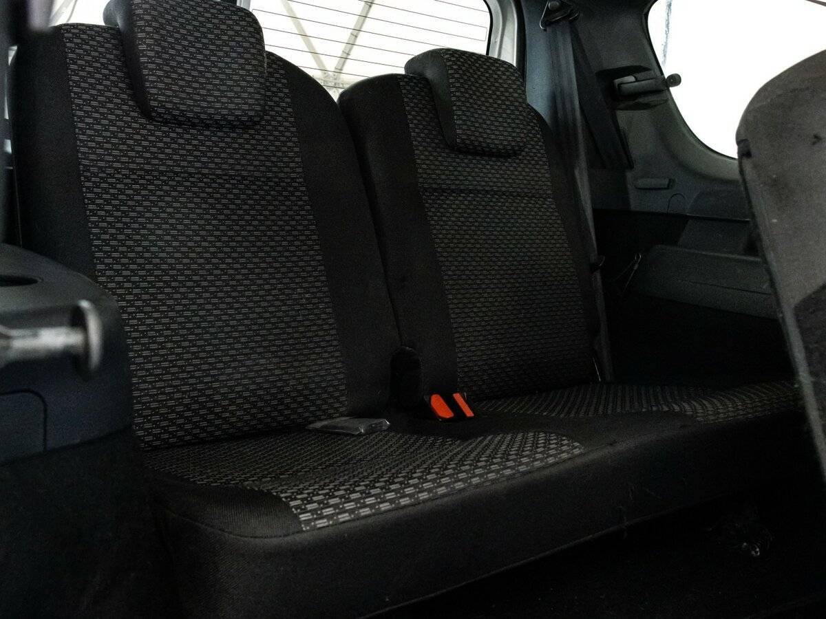 Lada (ВАЗ) Largus 2014 года с пробегом. Фото: #10