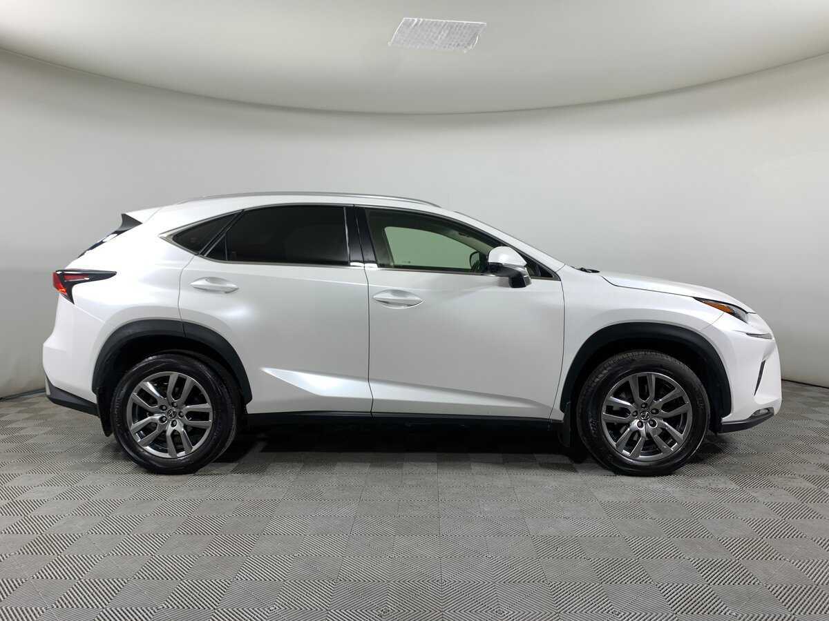 Lexus NX 2017 года с пробегом. Фото: #3