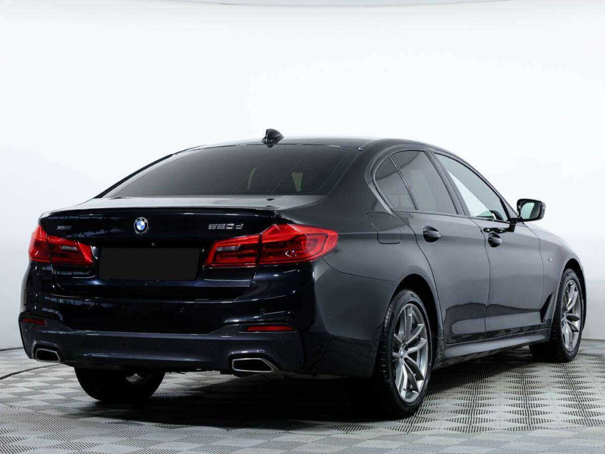 BMW 5 серии 2019 года с пробегом. Фото: #3
