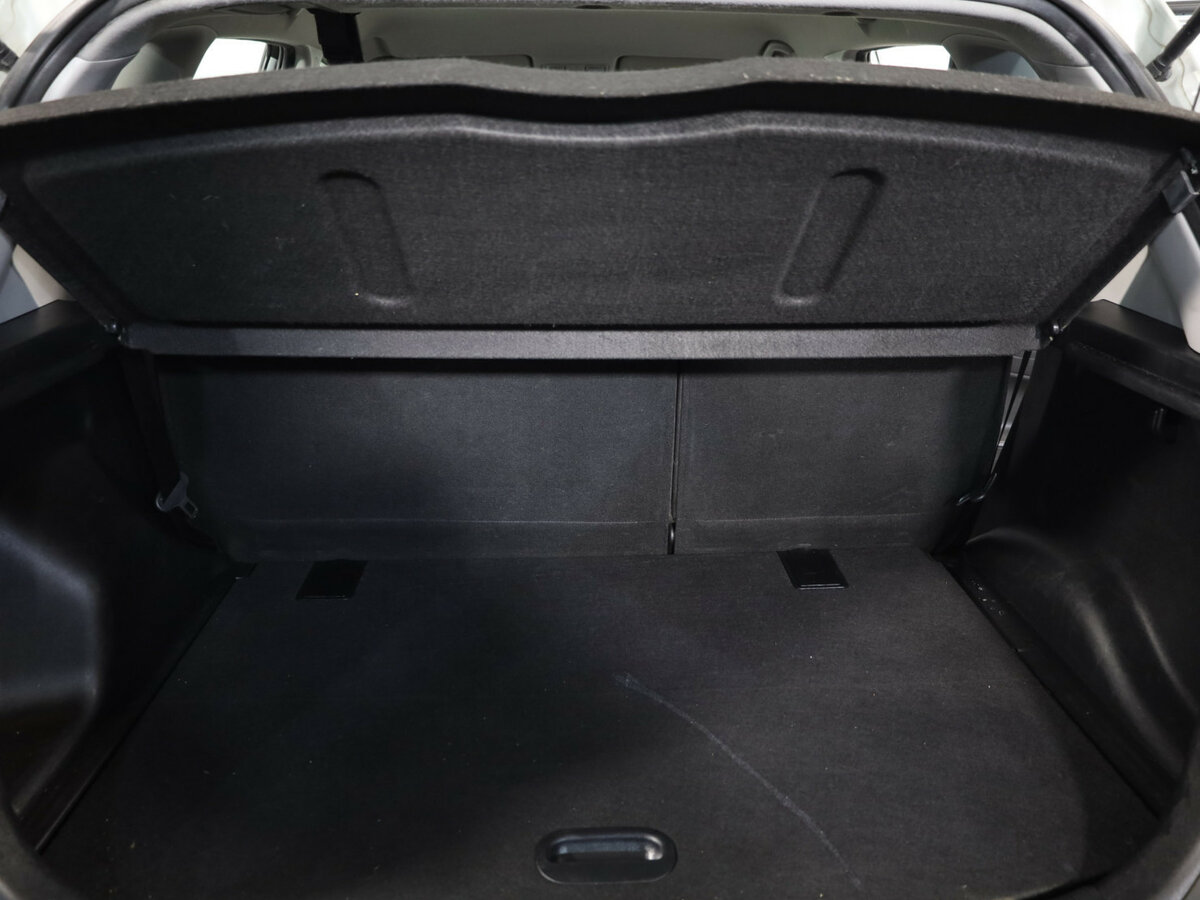 Kia Venga 2012 года с пробегом. Фото: #12