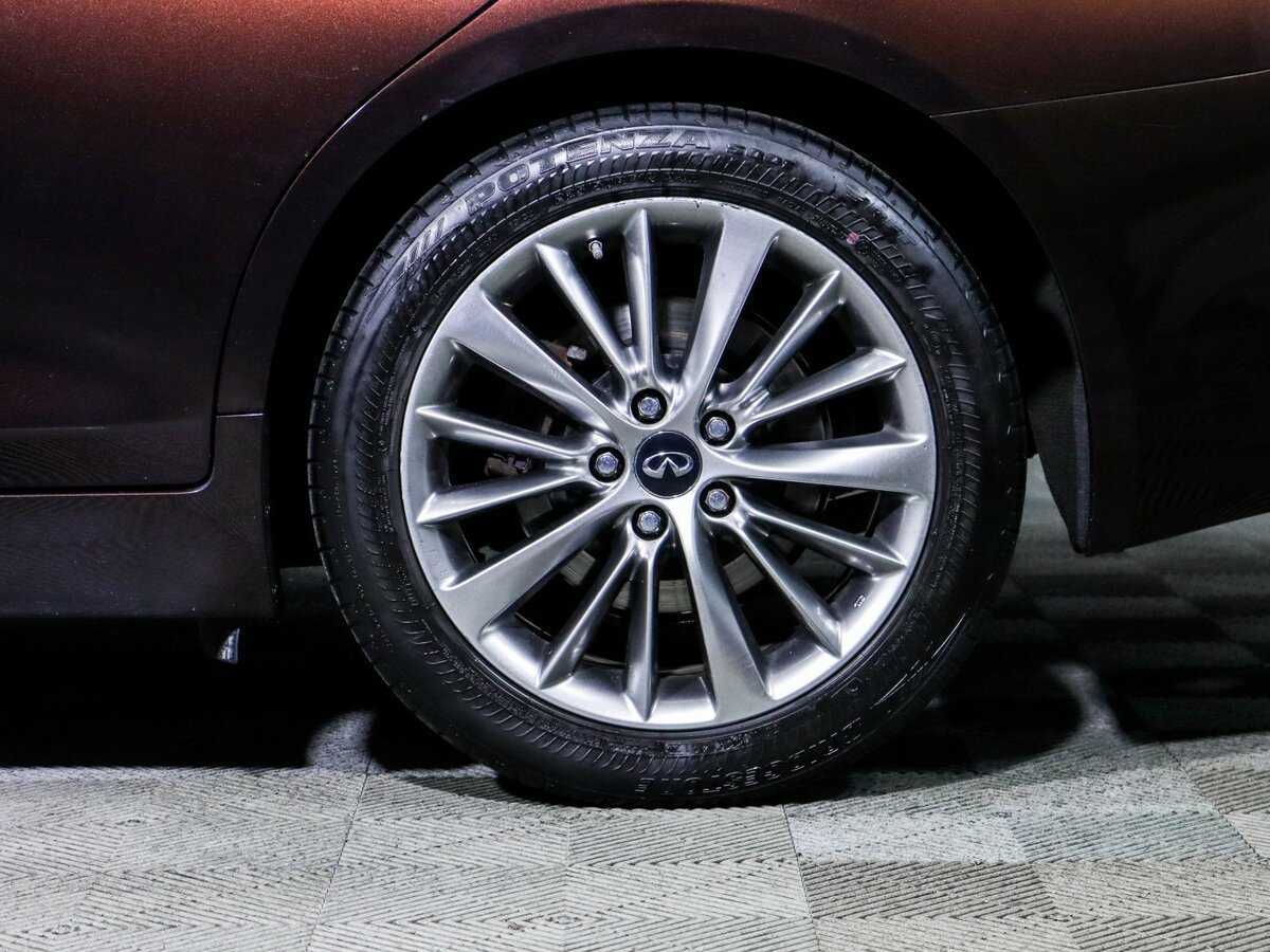 Infiniti Q50 2017 года с пробегом. Фото: #12