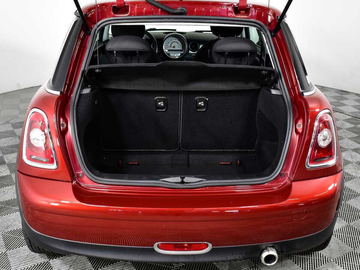 Mini Hatch 2009 года с пробегом. Фото: #13