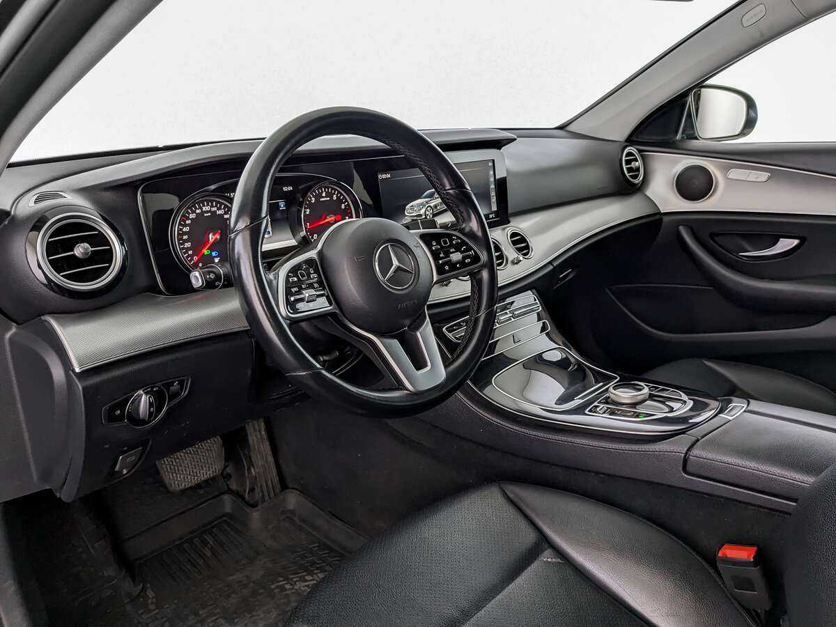 Mercedes-Benz E-Класс 2018 года с пробегом. Фото: #13