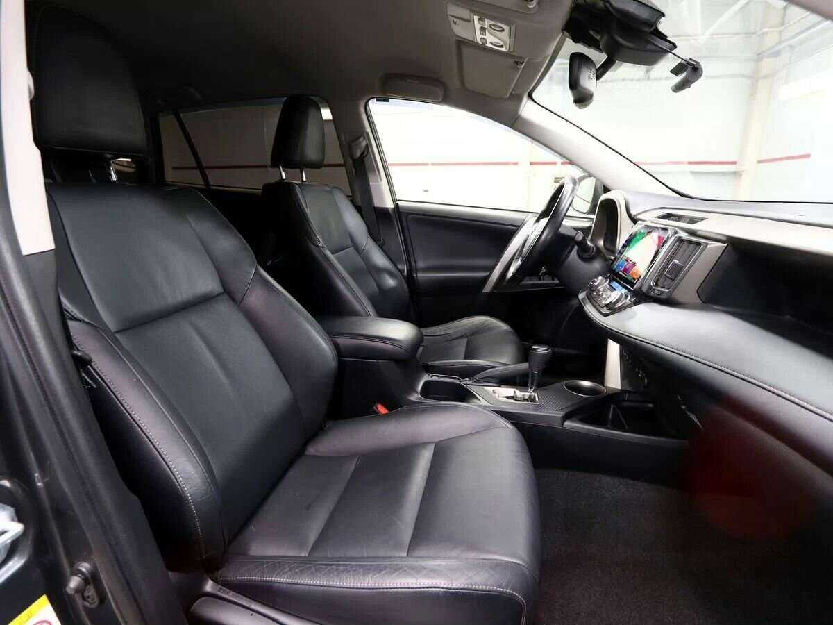 Toyota RAV4 2013 года с пробегом. Фото: #10