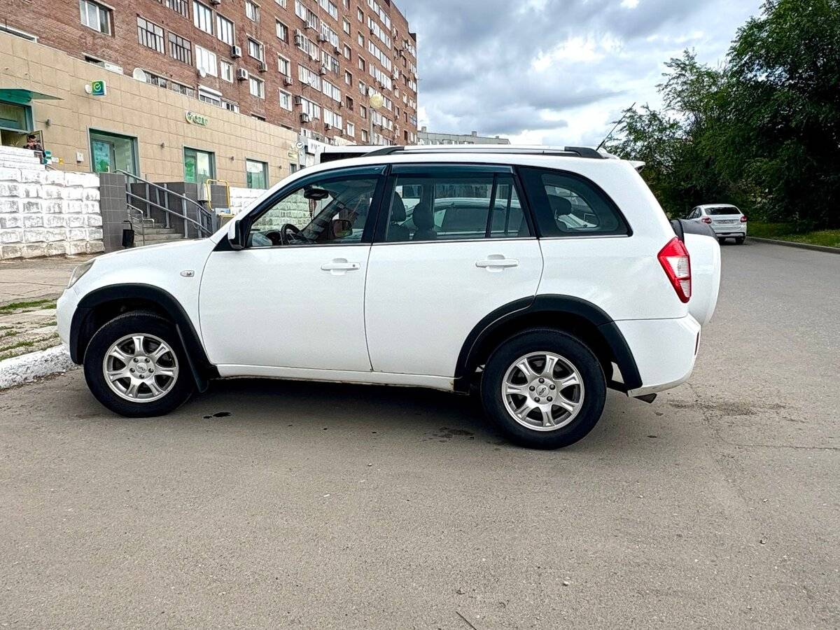Chery Tiggo (T11) 2013 года с пробегом. Фото: #5