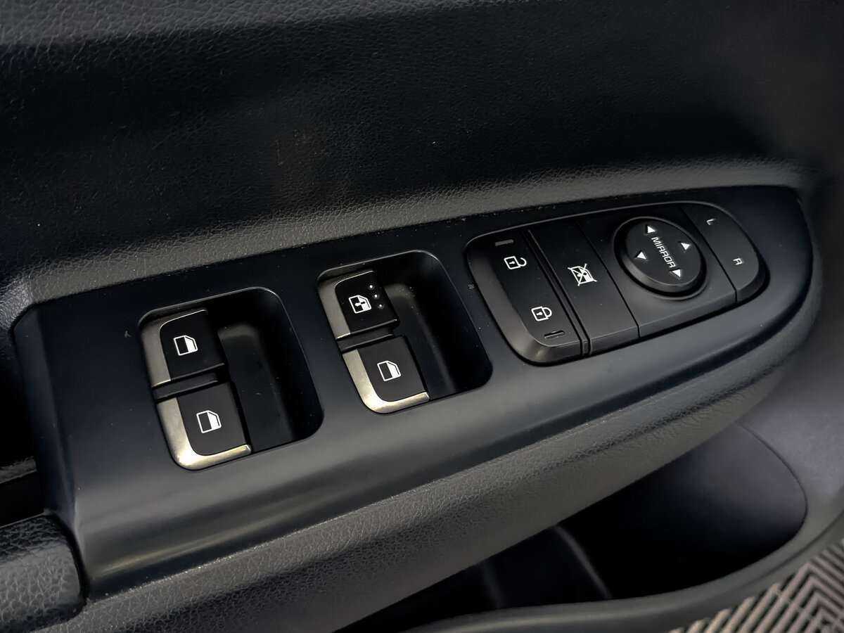 Kia Rio 2019 года с пробегом. Фото: #19