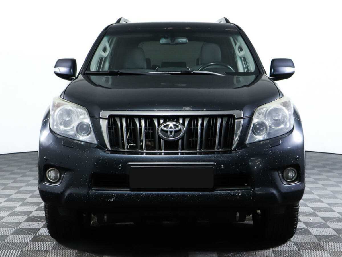 Toyota Land Cruiser Prado 2011 года с пробегом. Фото: #0