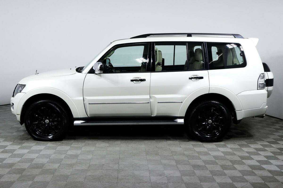 Mitsubishi Pajero 2019 года с пробегом. Фото: #7