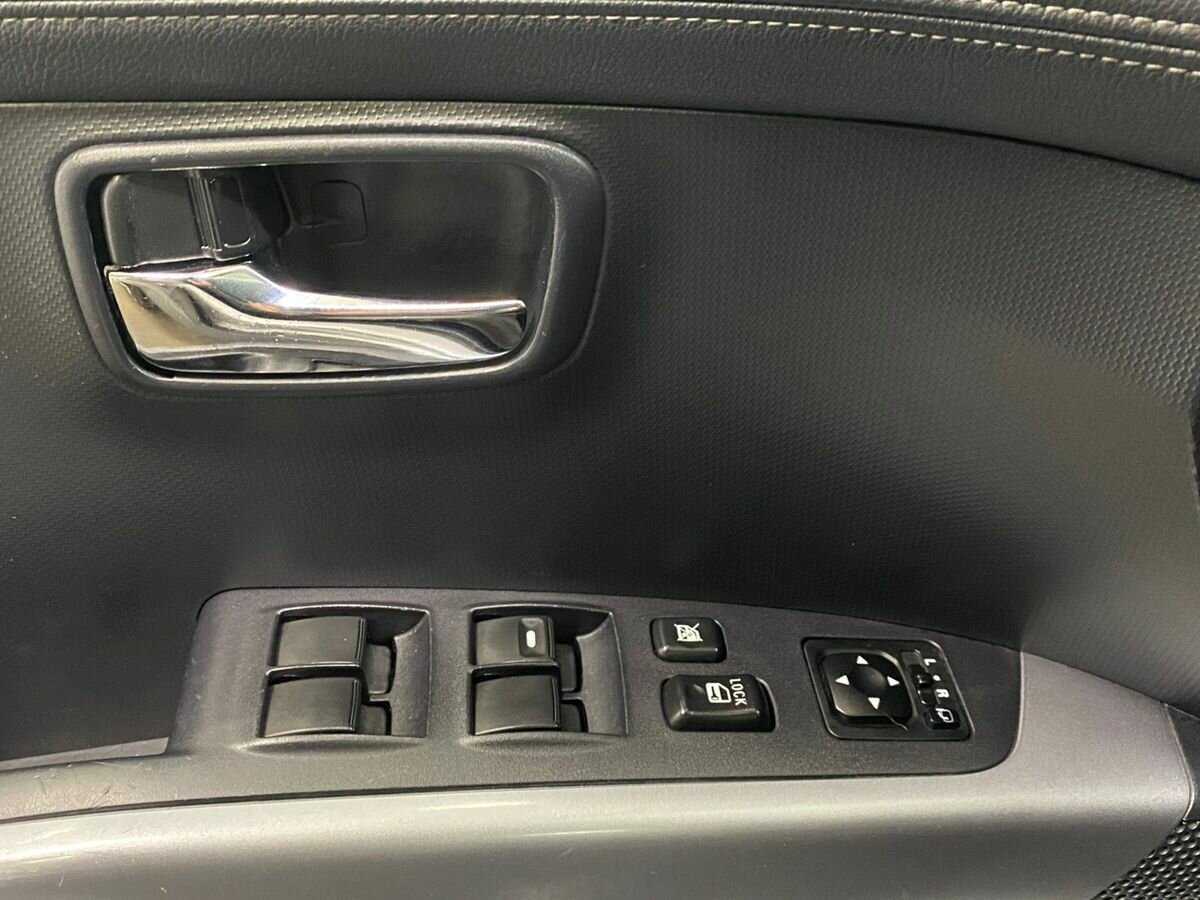 Mitsubishi Outlander 2011 года с пробегом. Фото: #15