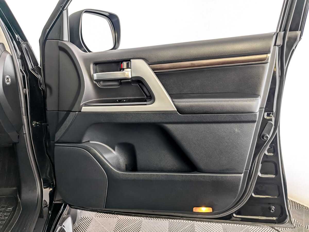 Toyota Land Cruiser 2020 года с пробегом. Фото: #25