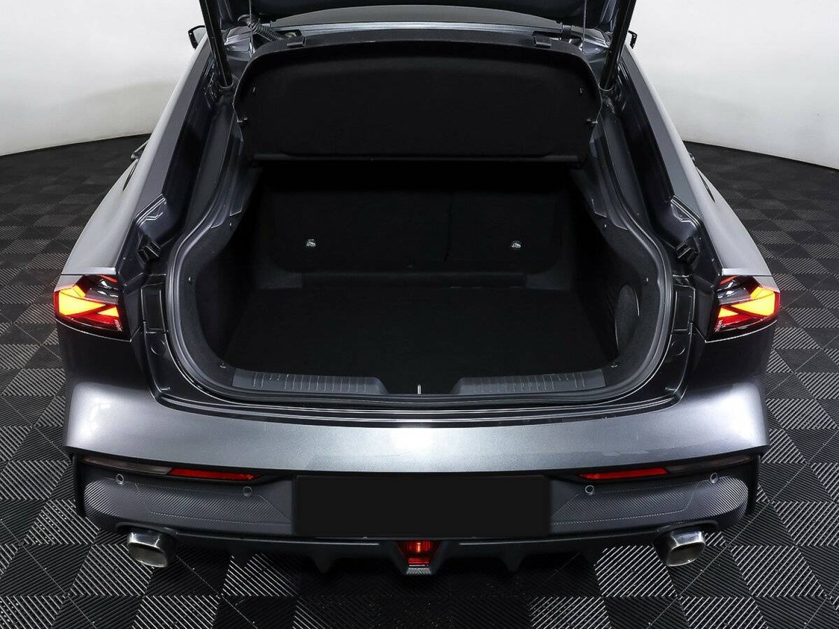 Changan UNI-V 2023 года с пробегом. Фото: #9