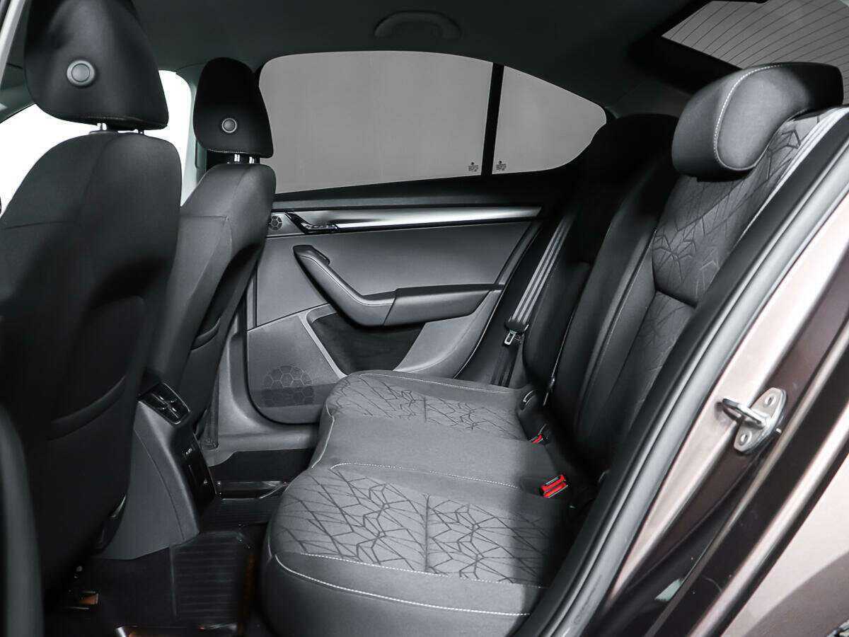 Skoda Octavia 2018 года с пробегом. Фото: #10