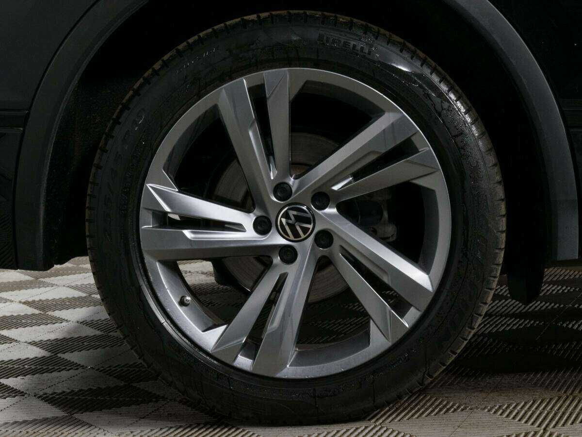 Volkswagen Tiguan 2021 года с пробегом. Фото: #23