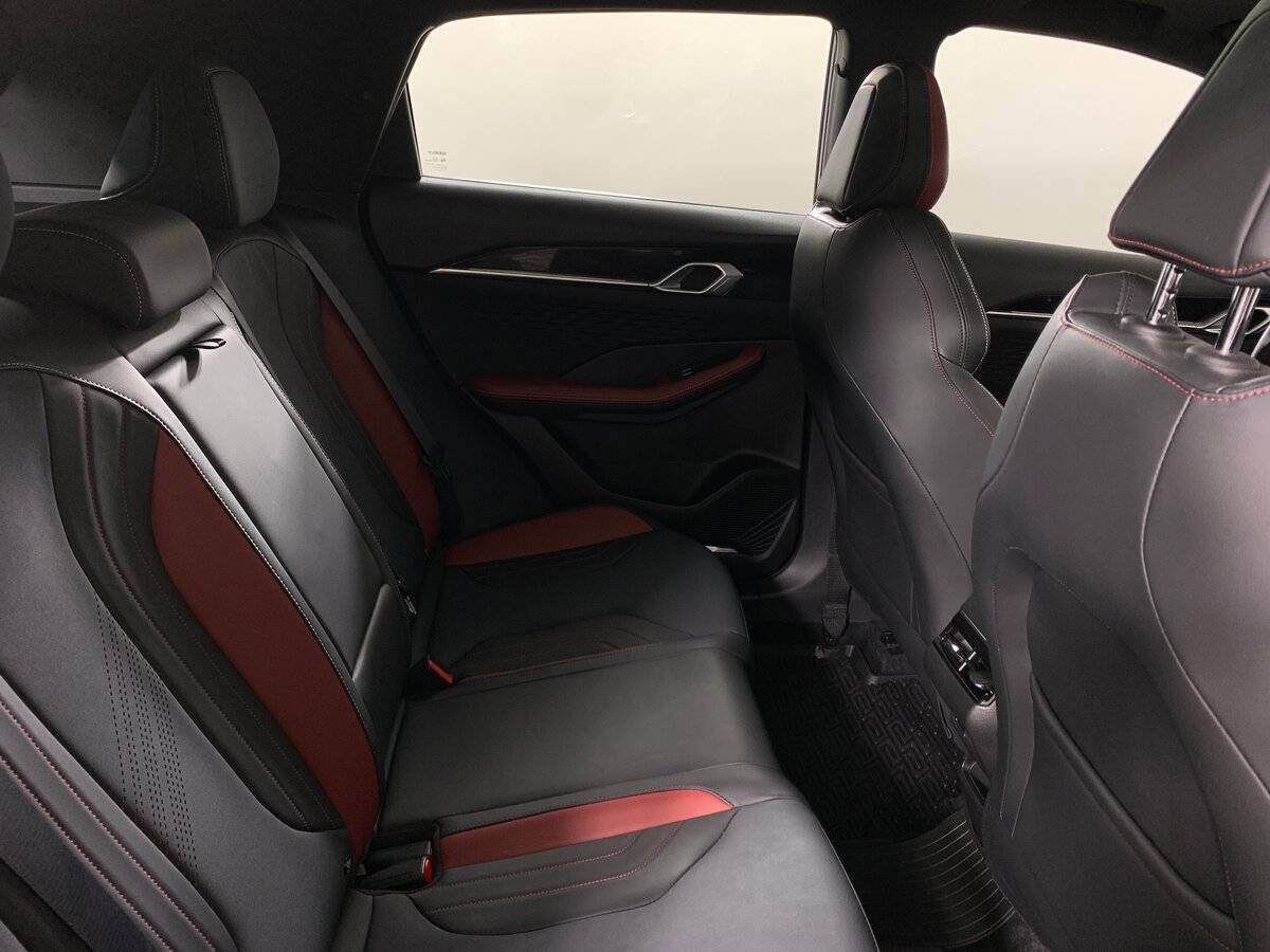 Geely Coolray 2023 года с пробегом. Фото: #16