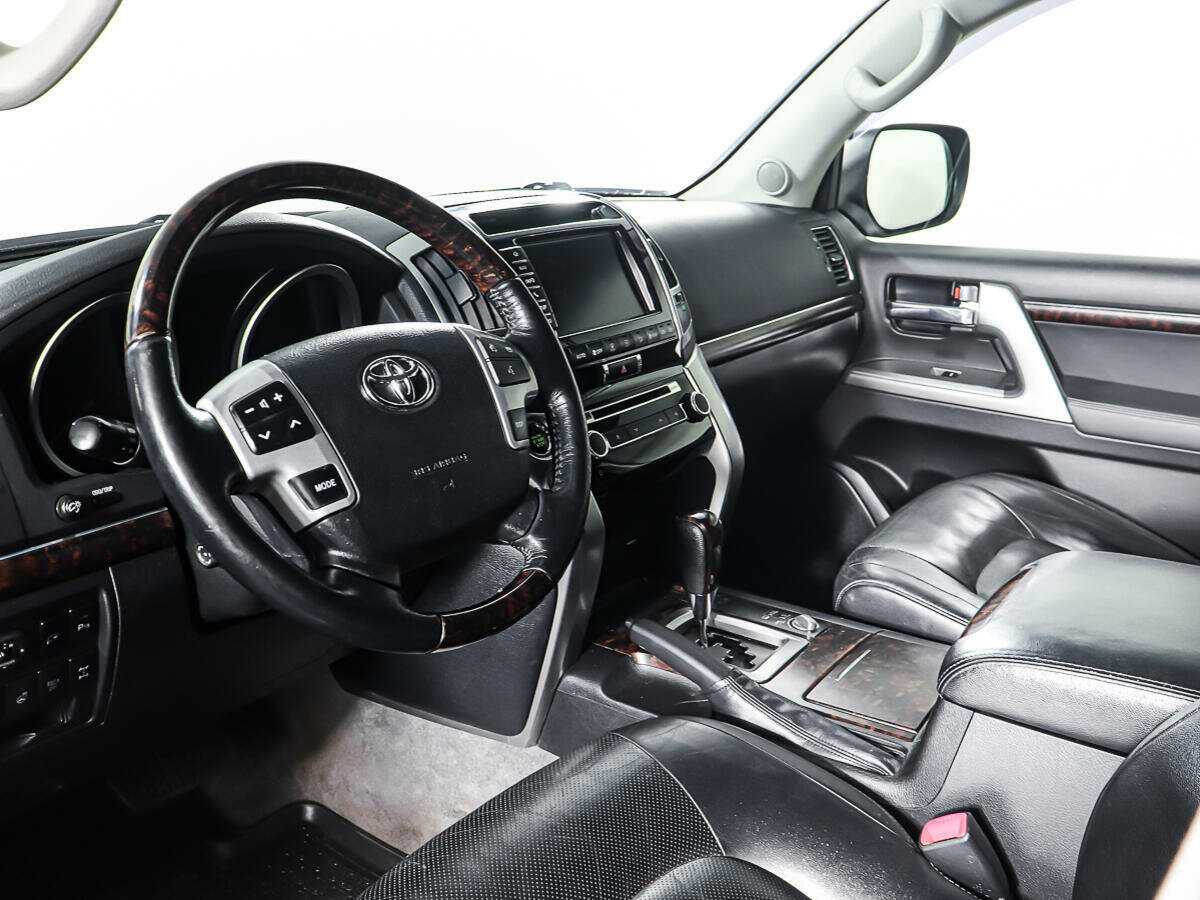 Toyota Land Cruiser 2012 года с пробегом. Фото: #18