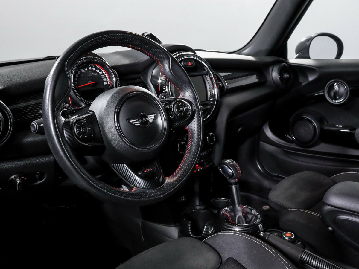 Mini Hatch 2017 года с пробегом. Фото: #11