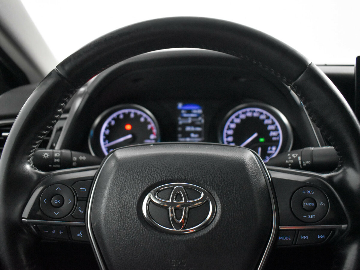 Toyota Camry 2022 года с пробегом. Фото: #18