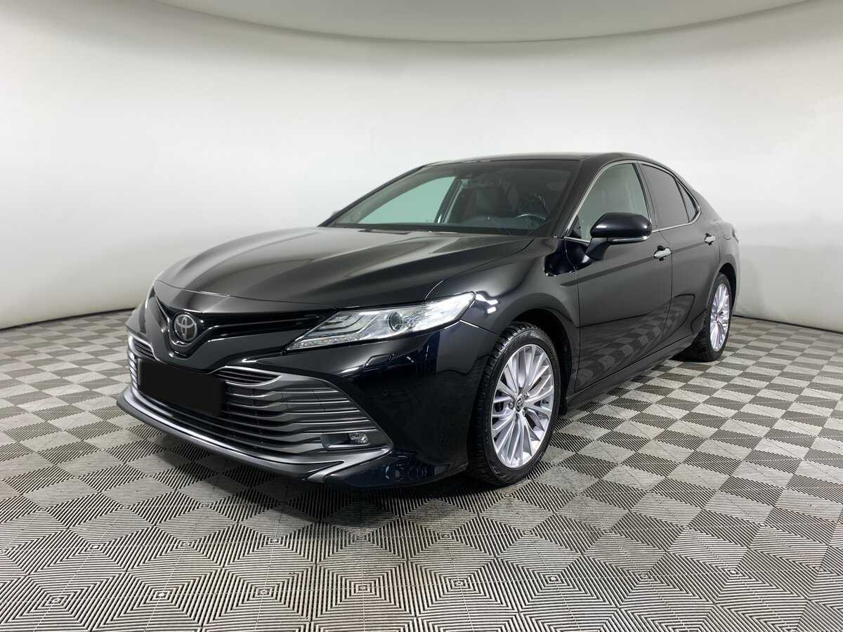 Toyota Camry 2020 года с пробегом. Посмотреть фото