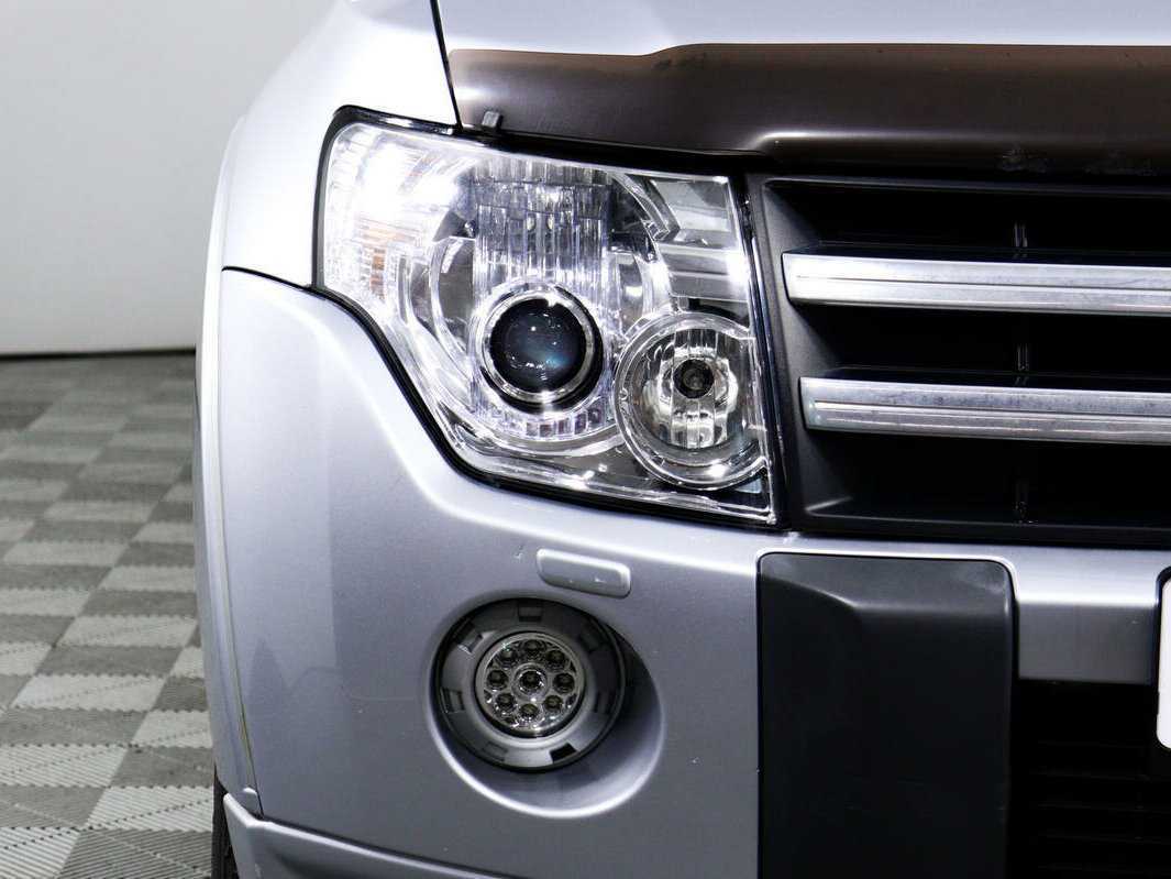 Mitsubishi Pajero 2011 года с пробегом. Фото: #12